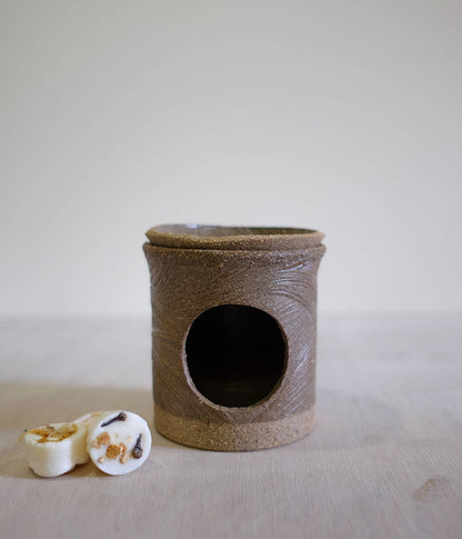 Rustic Brown Wax/Oil Burner