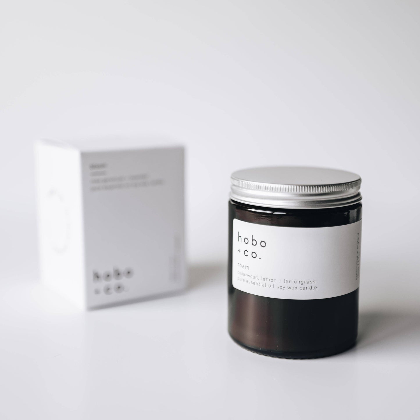 Hobo+Co Roam Medium Essential Oil Soy Candle at Joetie Home Fragrance. Luxury Handmade Apothecary Soy Candles