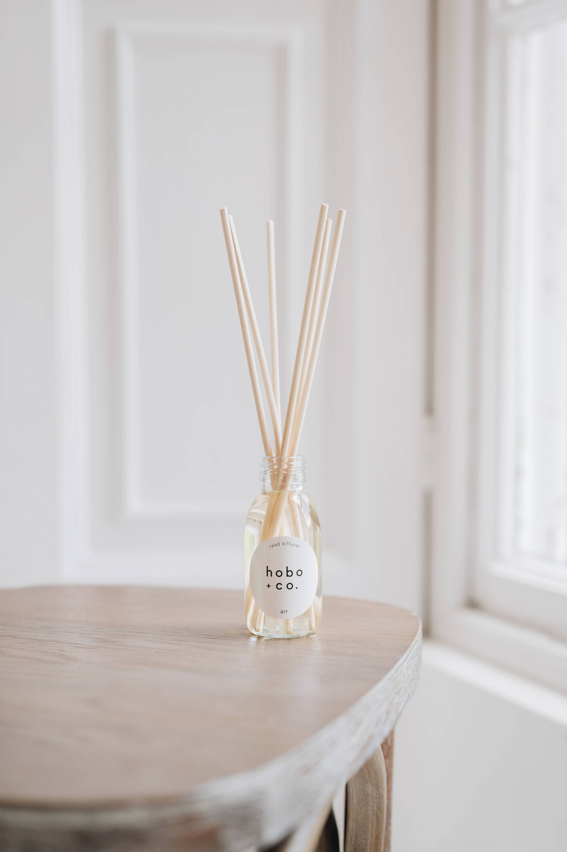 Hobo+Co Air Aromatherapy Essential Oil Scented Reed Diffuser at Joetie Home Fragrance. Luxury Handmade Apothecary Soy Candles